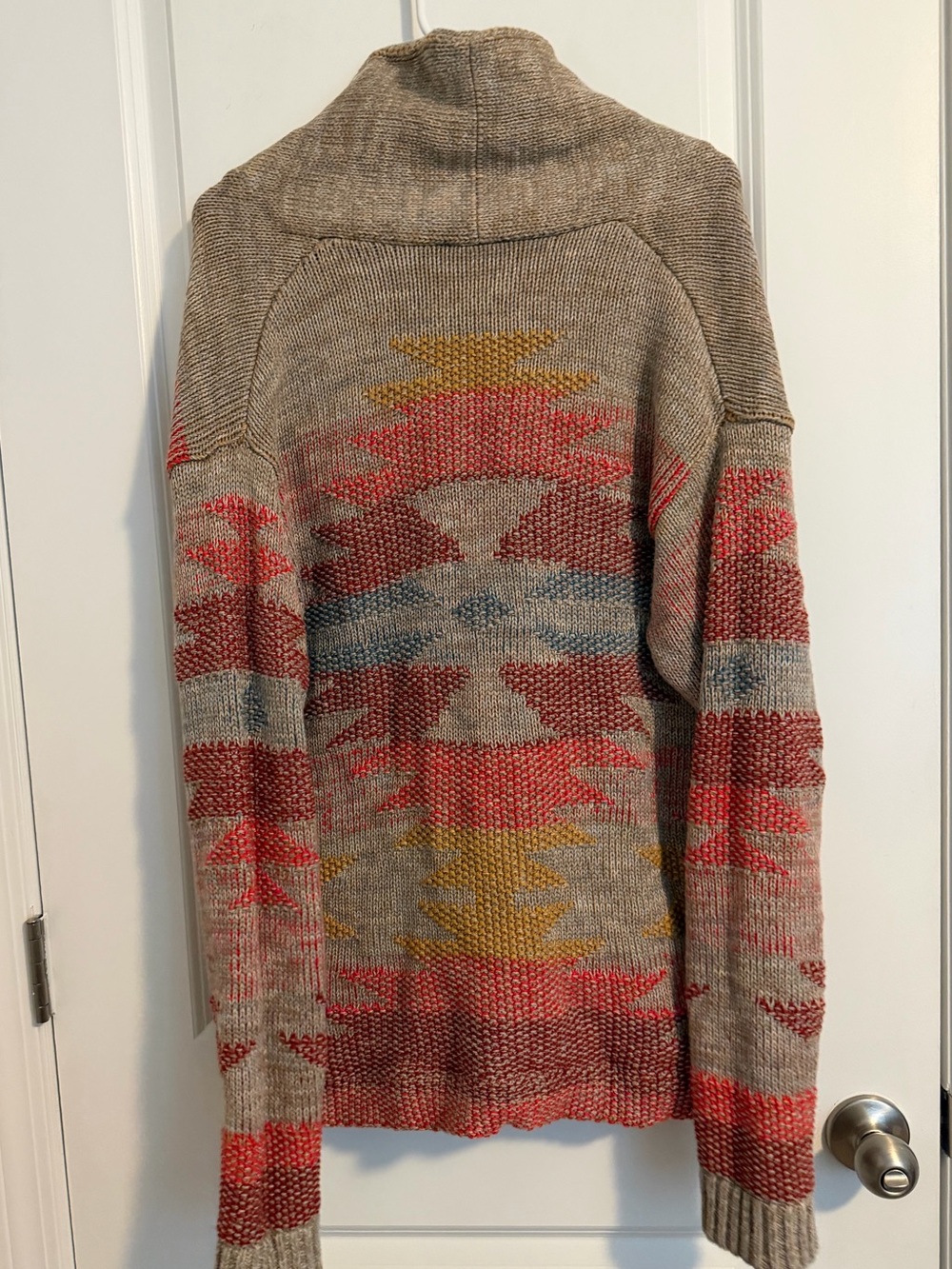Pendleton Aztec pattern sweater - Picture 9 of 9
